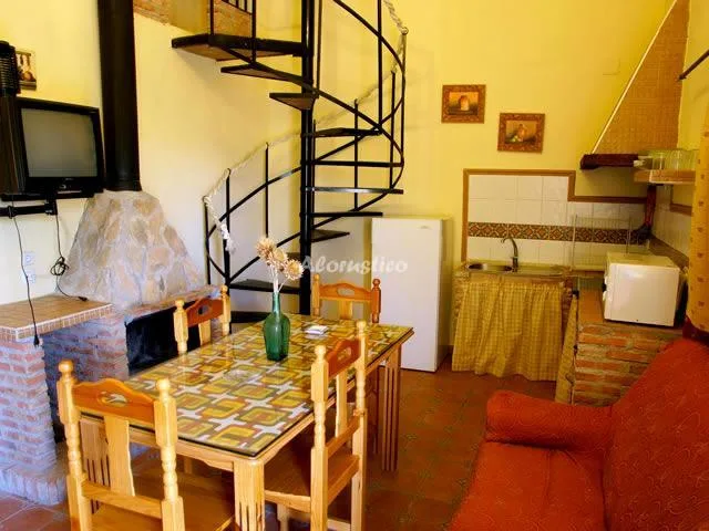 FUENTE CULEBRA-CASA ENCINA en LA IRUELA — foto 3