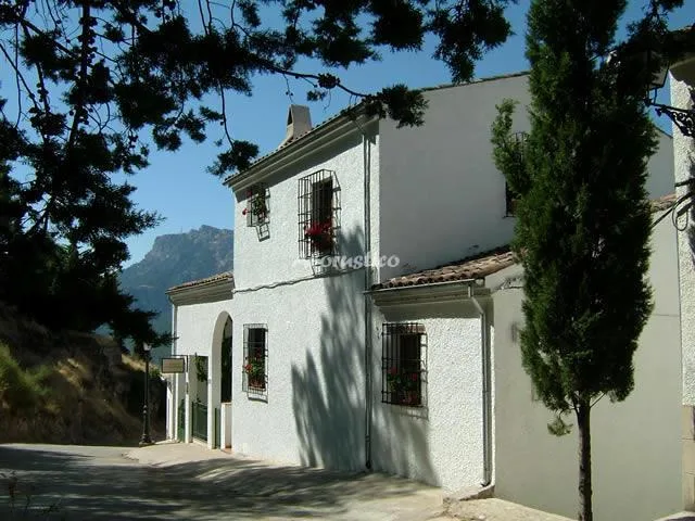 LOS HUERTOS DE SEGURA-APARTAMENTO STANDAR en SEGURA DE LA SIERRA — miniatura 4