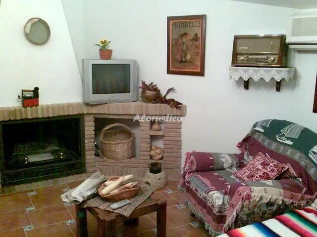 CASA LOS CLAVELES ROJOS en HINOJARES — foto 3