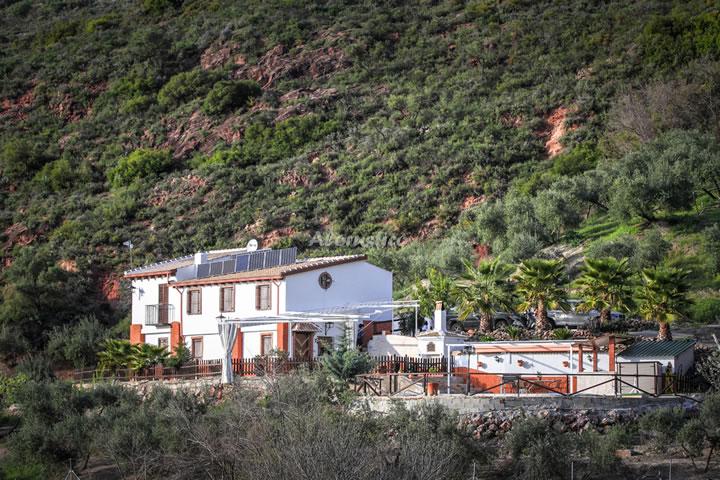 Alojamiento turístico EL PARAJE DE CHIRCALES en VALDEPEÑAS DE JAEN, JAÉN