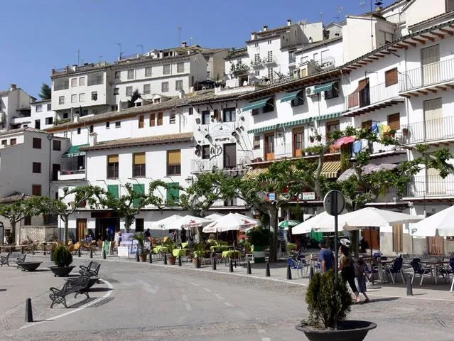APARTAMENTO MARINA PRIMERA PLANTA en CAZORLA — miniatura 6