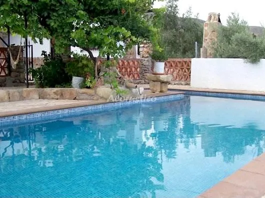 CORTIJO EL AGUELO en HUELMA — miniatura 21