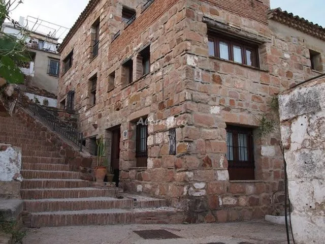 POSA LA CESTERIA en BAÑOS DE LA ENCINA — foto 2