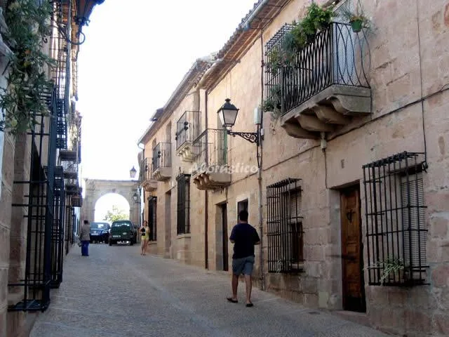 POSA LA CESTERIA en BAÑOS DE LA ENCINA — miniatura 17