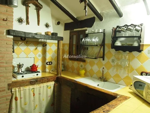 POSA LA CESTERIA en BAÑOS DE LA ENCINA — miniatura 11