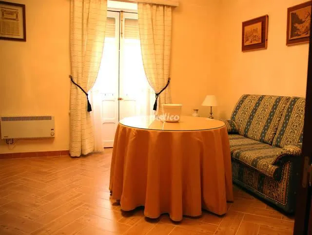 APARTAMENTO RENACIMIENTO en UBEDA — miniatura 12