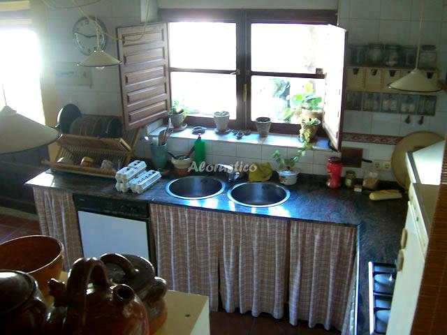 CASA DEL CAÑÓN DEL RÍO LEZA en TREVIJANO DE CAMEROS — foto 2