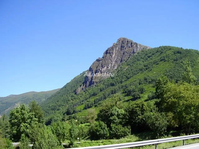 CASA NOCEDITA en NOCEDA DEL BIERZO — miniatura 13