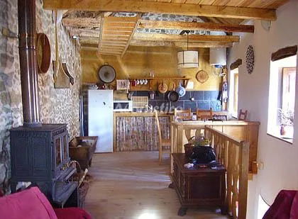 Alojamiento turístico CASA NOCEDITA en NOCEDA DEL BIERZO · LEÓN