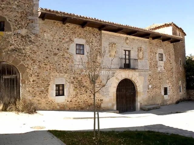 Alojamiento turístico CASA RURAL ENTRE VALLES en BENLLERA · LEÓN