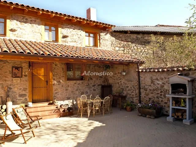CASA RURAL ENTRE VALLES en BENLLERA — miniatura 7