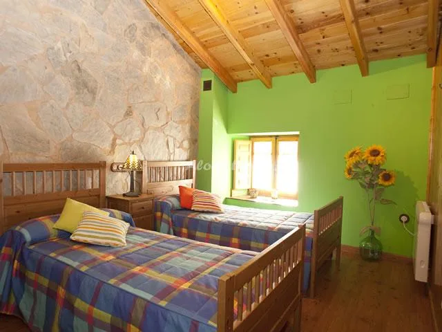 CASA RURAL ENTRE VALLES en BENLLERA — foto 3