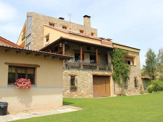 VALLE DEL TUÉJAR- MATRIMONIO ABUHARDILLADA en TARANILLA — miniatura 9