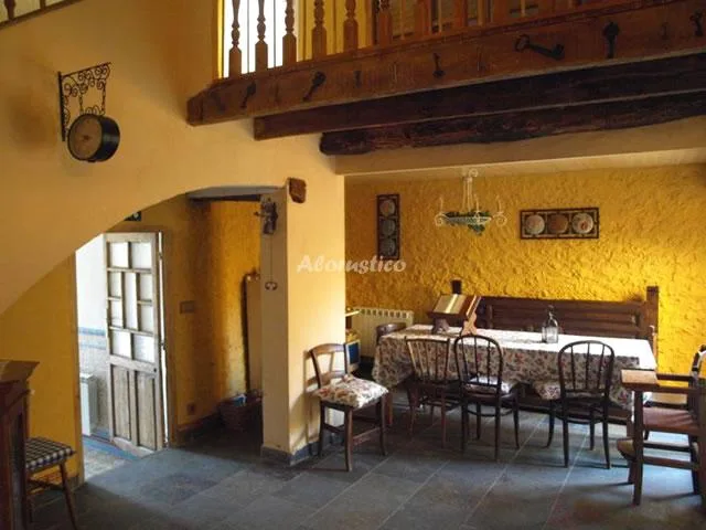 EL PERALÓN DE LEÓN en ALDEA DE LA VALDONCINA — foto 2