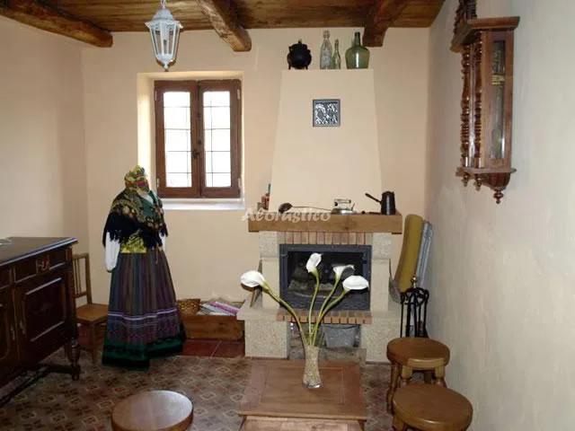 EL PERALÓN DE LEÓN en ALDEA DE LA VALDONCINA — foto 3