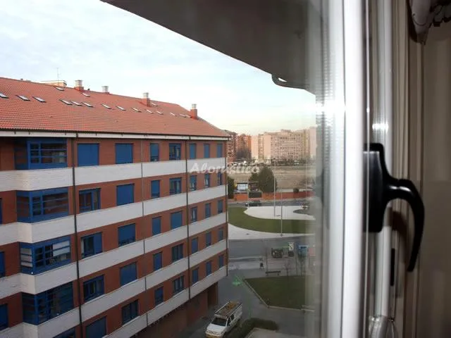 APTO LA CENICIENTA en LEON — miniatura 7
