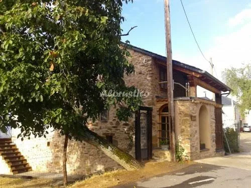 Alojamiento turístico LA CASINA DE TEDEJO en TEDEJO · LEÓN