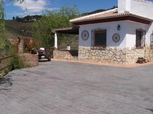 CASA LAS ESPARRAGUERAS en CÓMPETA — miniatura 8