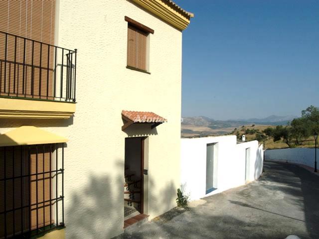 CASITAS DE CAÑOSANTO--ALMENDRO (DÚPLEX) en CAÑETE LA REAL — foto 3
