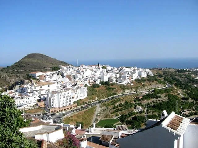 FINCA CARINA-BODEGA en FRIGILIANA — foto 3