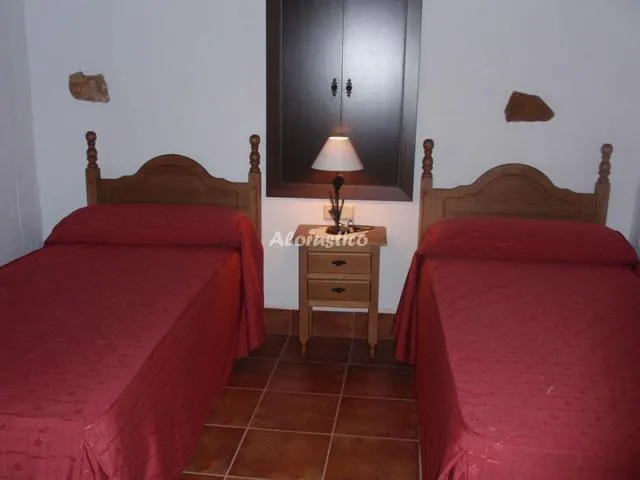 CASAS RURALES LA HUERTA-LA CASA GRANDE en CAMPANILLAS — miniatura 4