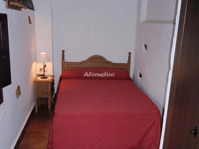 CASAS RURALES LA HUERTA-LA COCHERA en CAMPANILLAS — miniatura 8