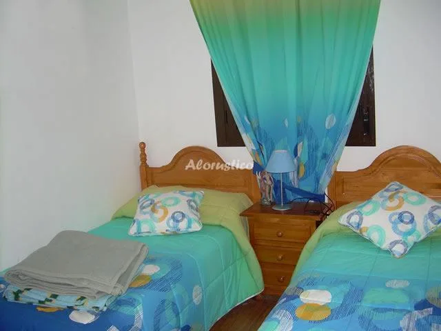 VILLA ROBLE en ARRIATE — miniatura 4