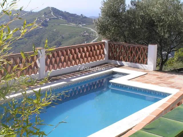 CORTIJO CUATRO CAMINOS en FRIGILIANA — miniatura 7