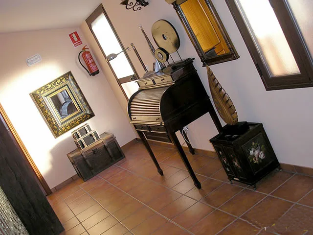 MEDINA DE BELDA en CUEVAS DE SAN MARCOS — miniatura 9