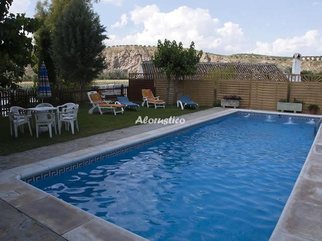 CASA ISLA DEL GENIL en CUEVAS BAJAS — foto 3