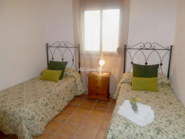 CASA EL GUINDO en LA HIGUERA-ANTEQUERA — miniatura 4