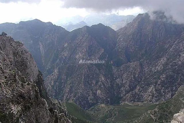 CORTIJO TRIVIÑO en FRIGILIANA — miniatura 18