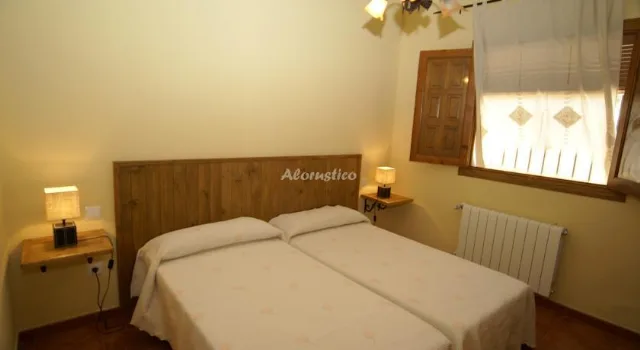 CASA PARLADES en COLMENAR — miniatura 14