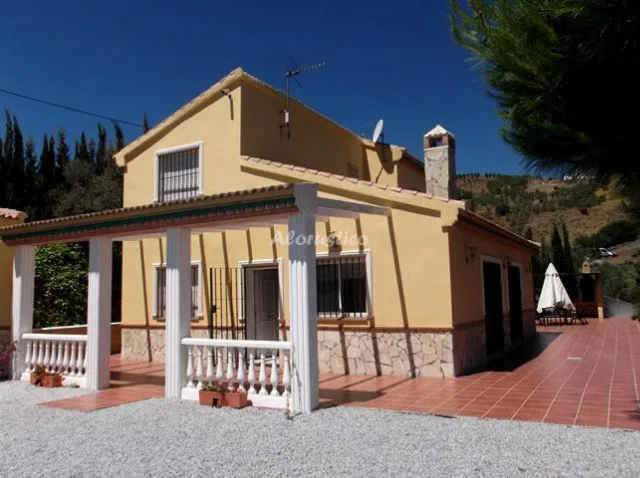 Alojamiento turístico VILLA PALOMA en ÁRCHEZ · MÁLAGA