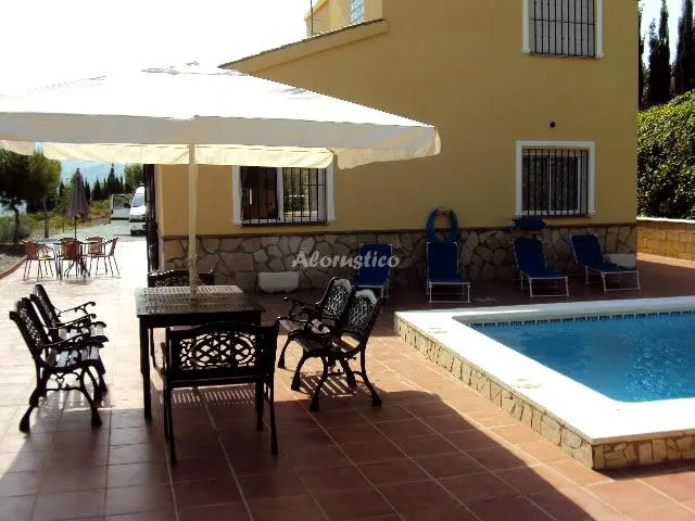 VILLA PALOMA en ÁRCHEZ — foto 2