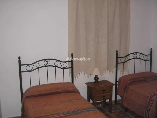 MIRADOR LAS CLARAS en IZNATE — miniatura 22