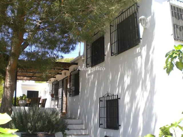 CORTIJO MONTES en CÓMPETA — miniatura 14