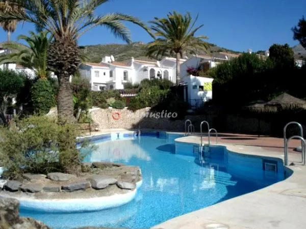 Alojamiento turístico VILLA NATACHA en NERJA · MÁLAGA