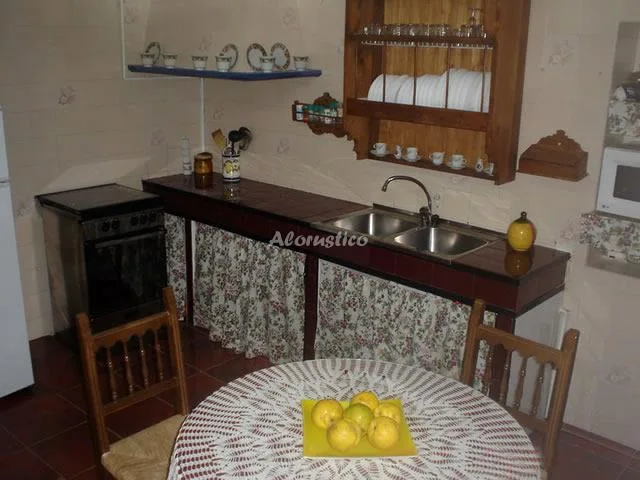 CASA DOLORES en CUEVAS DEL BECERRO — foto 2