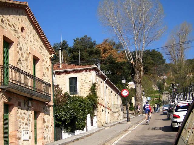 Alojamiento turístico EL HÓRREO--LA CARCAMALA en MIRAFLORES DE LA SIERRA, MADRID