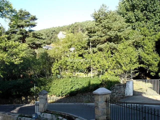 EL HÓRREO--LA CARCAMALA en MIRAFLORES DE LA SIERRA — foto 2