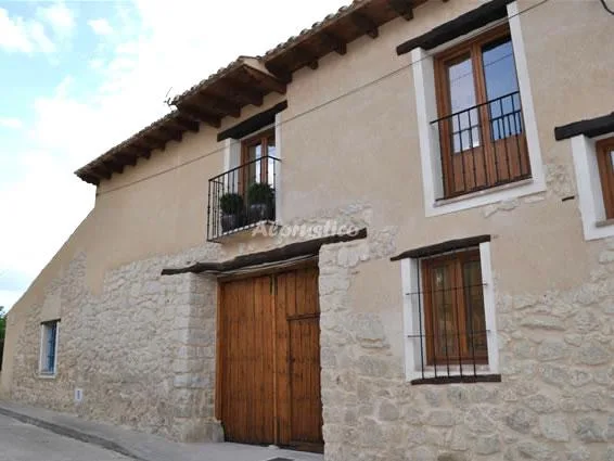 Alojamiento turístico LA JULIANA en VALORIA DEL ALCOR-AMPUDIA · PALENCIA