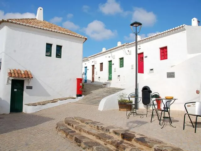 ALDEIA DA PEDRALVA--CASAS 1 DORMIT. CORDOAMA en VILA DO BISPO — miniatura 17