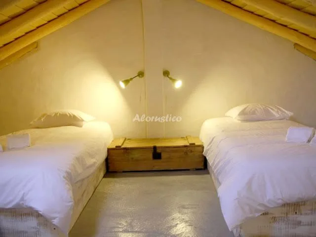 ALDEIA DA PEDRALVA--CASAS 3 DORMITORIOS BARRIGA en VILA DO BISPO — miniatura 12