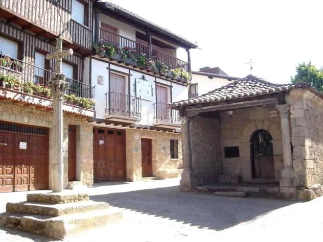 CASA AMPARO en MOGARRAZ — miniatura 9