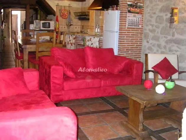 CASA AMPARO en MOGARRAZ — foto 2