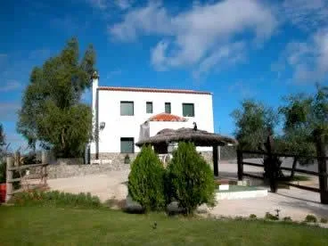 CORTIJO Ntra SRA. DE LAS ANGUSTIAS-PARTE GRANDE en ALANÍS — foto 2