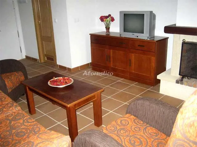 TU CASA EN LA SIERRA en EL PEDROSO — miniatura 4