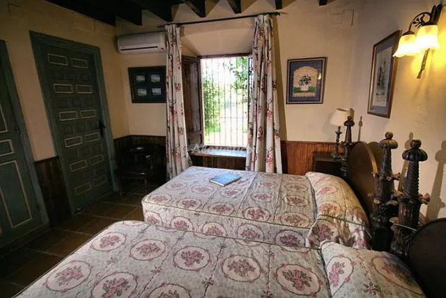 DEHESA CASA QUEMADA en GERENA — miniatura 24