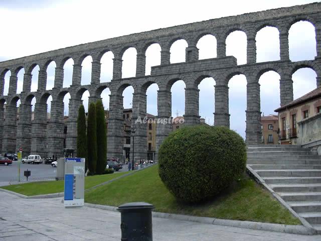 Alojamiento turístico REFITOLERÍA APARTAMENTOS C (1ª PLANTA) en SEGOVIA, SEGOVIA